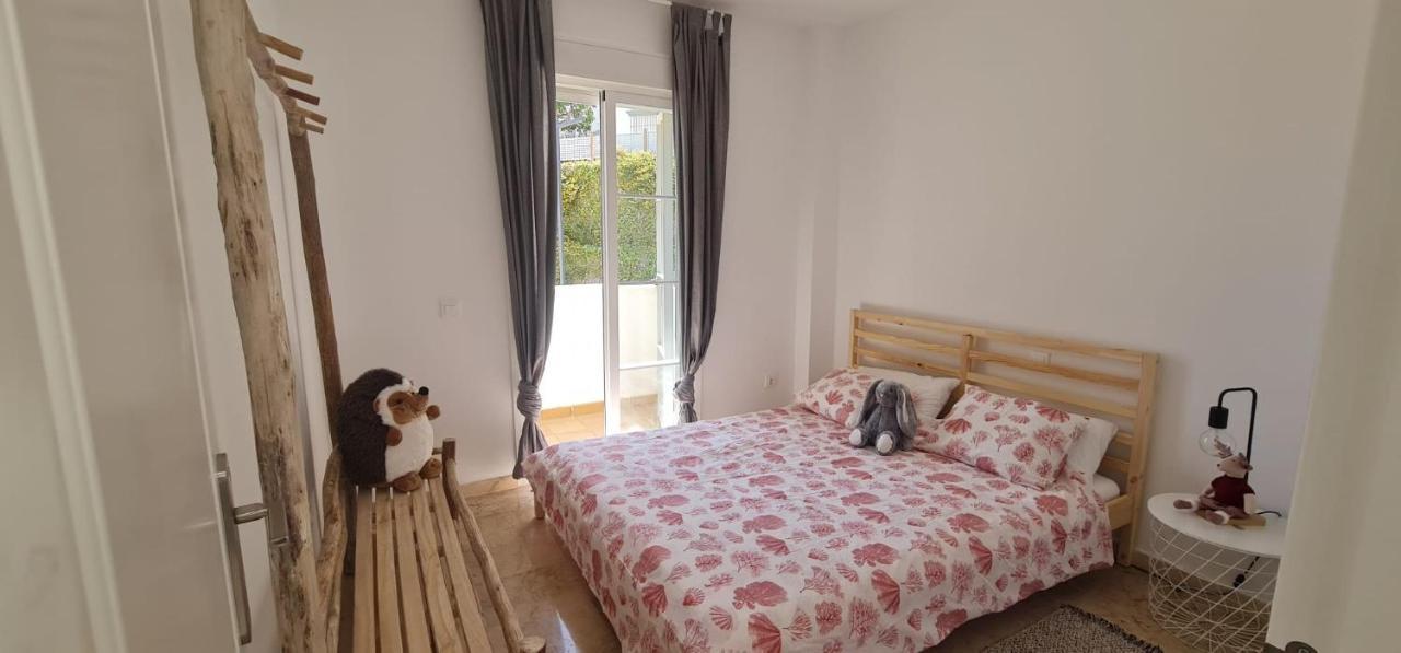 Small Oasis - Appartement 6 Personnes Манільва Екстер'єр фото