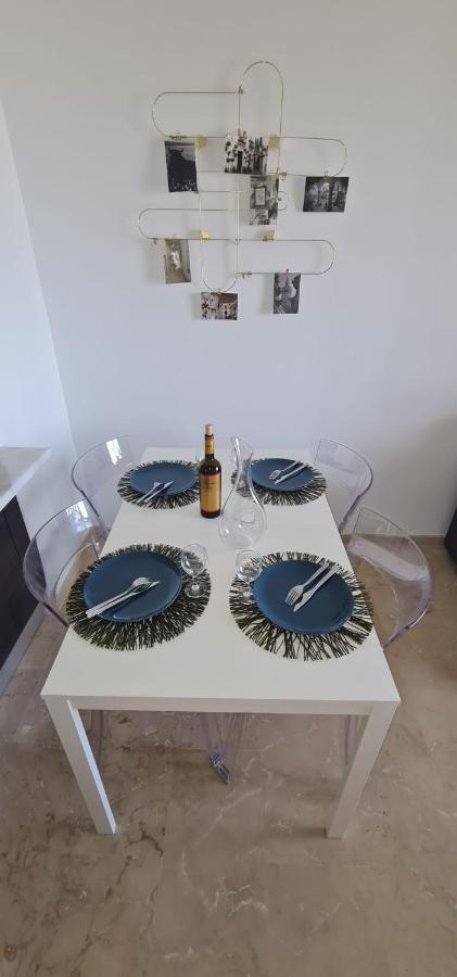 Small Oasis - Appartement 6 Personnes Манільва Екстер'єр фото