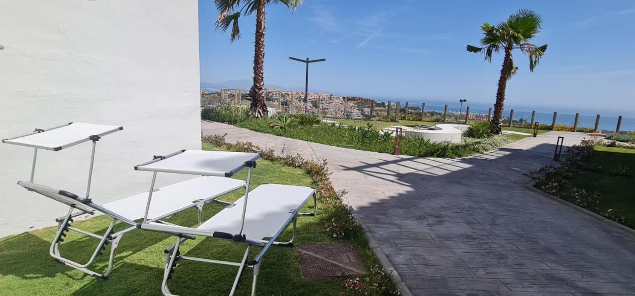 Small Oasis - Appartement 6 Personnes Манільва Екстер'єр фото