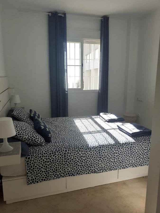 Small Oasis - Appartement 6 Personnes Манільва Екстер'єр фото